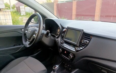 Hyundai Solaris II рестайлинг, 2020 год, 1 400 000 рублей, 24 фотография