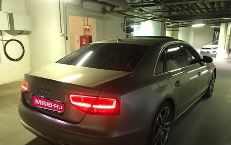 Audi A8, 2012 год, 2 500 000 рублей, 12 фотография