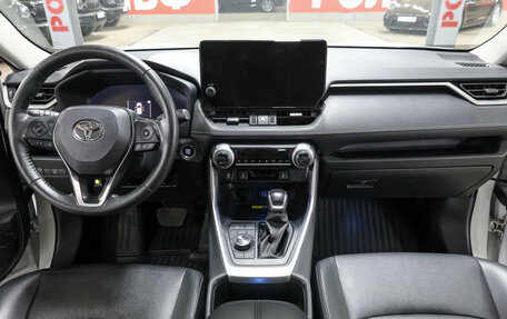 Toyota RAV4, 2022 год, 3 749 000 рублей, 15 фотография
