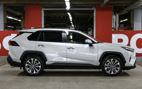 Toyota RAV4, 2022 год, 3 749 000 рублей, 5 фотография