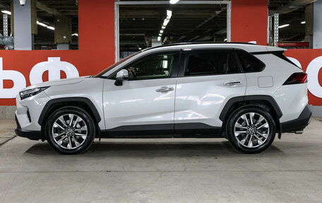 Toyota RAV4, 2022 год, 3 749 000 рублей, 9 фотография