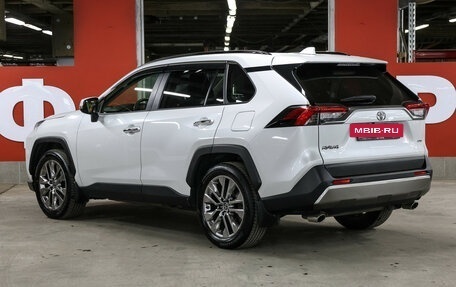 Toyota RAV4, 2022 год, 3 749 000 рублей, 8 фотография