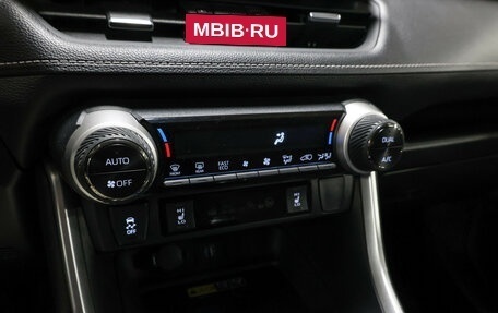Toyota RAV4, 2022 год, 3 749 000 рублей, 21 фотография
