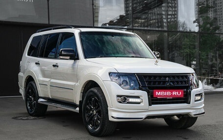 Mitsubishi Pajero IV, 2019 год, 3 590 000 рублей, 3 фотография