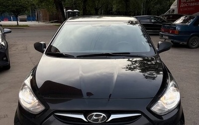 Hyundai Solaris II рестайлинг, 2012 год, 750 000 рублей, 1 фотография