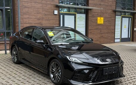 Toyota Camry, 2026 год, 4 100 000 рублей, 1 фотография