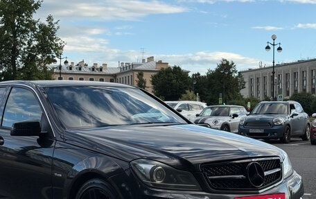 Mercedes-Benz C-Класс, 2011 год, 1 490 000 рублей, 2 фотография