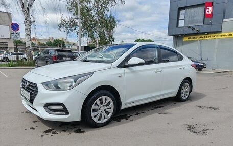 Hyundai Solaris II рестайлинг, 2017 год, 1 030 000 рублей, 3 фотография