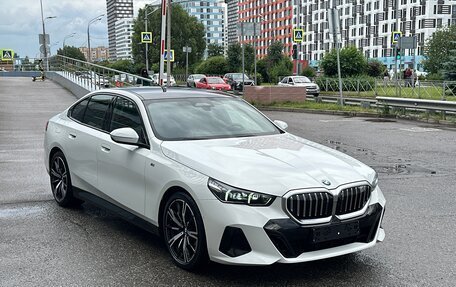 BMW 5 серия, 2025 год, 7 950 000 рублей, 6 фотография