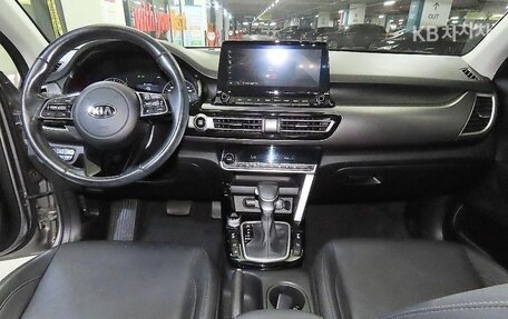 KIA Seltos I, 2021 год, 1 485 000 рублей, 10 фотография