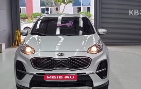 KIA Sportage IV рестайлинг, 2020 год, 1 885 000 рублей, 2 фотография