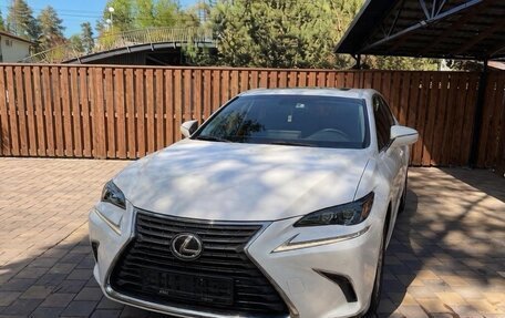 Lexus NX I, 2017 год, 2 850 000 рублей, 2 фотография