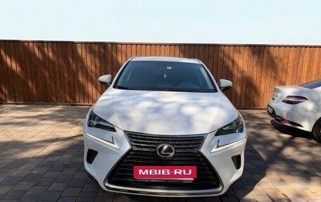 Lexus NX I, 2017 год, 2 850 000 рублей, 3 фотография