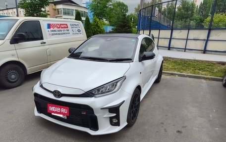 Toyota Yaris, 2020 год, 3 490 000 рублей, 6 фотография