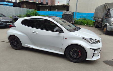 Toyota Yaris, 2020 год, 3 490 000 рублей, 9 фотография