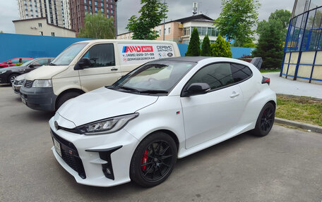 Toyota Yaris, 2020 год, 3 490 000 рублей, 12 фотография