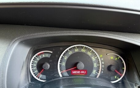 Toyota ISis I, 2011 год, 1 300 000 рублей, 6 фотография