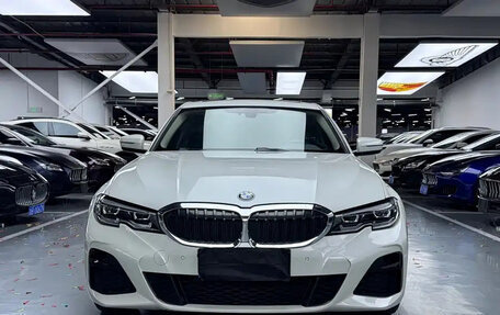 BMW 3 серия, 2021 год, 1 820 000 рублей, 2 фотография