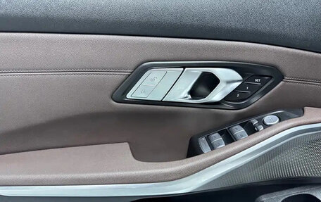 BMW 3 серия, 2021 год, 1 820 000 рублей, 4 фотография