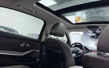 BMW 3 серия, 2021 год, 1 820 000 рублей, 16 фотография