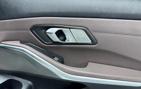 BMW 3 серия, 2021 год, 1 820 000 рублей, 17 фотография