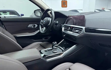 BMW 3 серия, 2021 год, 1 820 000 рублей, 18 фотография
