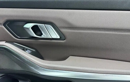 BMW 3 серия, 2021 год, 1 820 000 рублей, 14 фотография