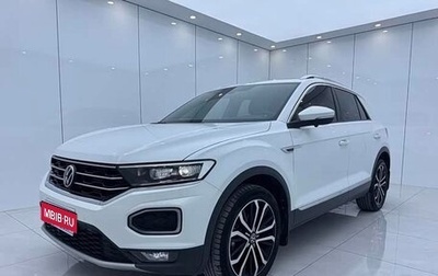 Volkswagen T-Roc I, 2022 год, 1 940 000 рублей, 1 фотография