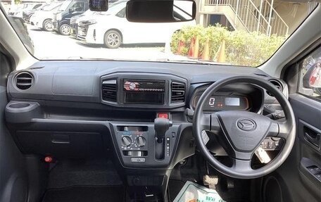 Daihatsu Mira e:S II, 2021 год, 500 000 рублей, 12 фотография