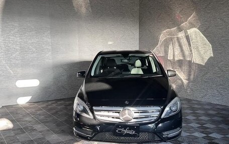 Mercedes-Benz B-Класс, 2014 год, 730 000 рублей, 2 фотография