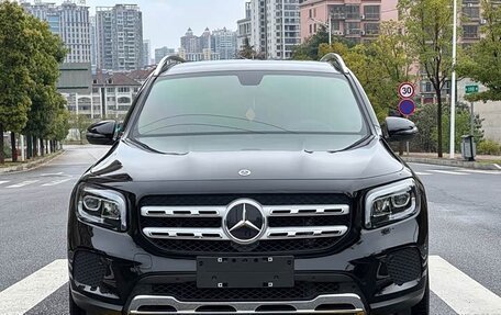Mercedes-Benz GLB, 2023 год, 2 199 003 рублей, 2 фотография
