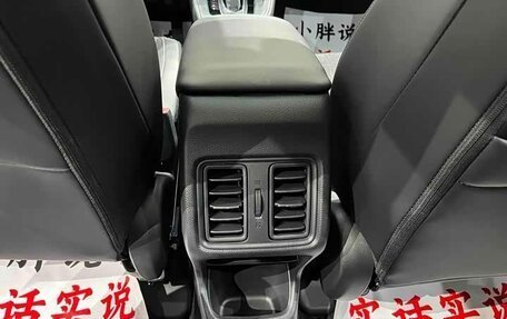 Honda Vezel, 2022 год, 1 820 000 рублей, 14 фотография