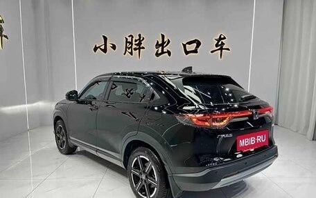 Honda Vezel, 2022 год, 1 820 000 рублей, 5 фотография