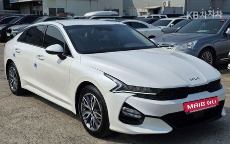 KIA K5, 2022 год, 1 820 000 рублей, 2 фотография