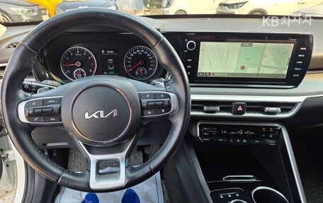 KIA K5, 2022 год, 1 820 000 рублей, 20 фотография