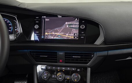Volkswagen Jetta VII, 2023 год, 1 740 000 рублей, 20 фотография