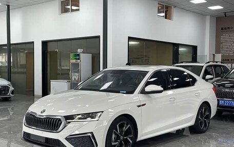 Skoda Octavia IV, 2022 год, 2 010 000 рублей, 1 фотография