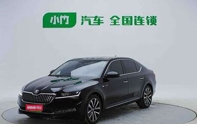 Skoda Superb III рестайлинг, 2022 год, 2 000 000 рублей, 1 фотография