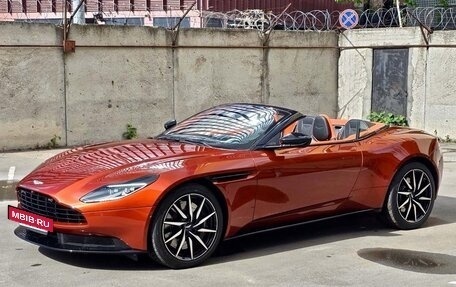 Aston Martin DB11 I, 2019 год, 18 000 000 рублей, 10 фотография