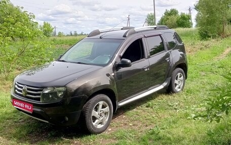 Renault Duster I рестайлинг, 2014 год, 800 000 рублей, 1 фотография