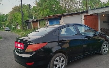 Hyundai Solaris II рестайлинг, 2011 год, 650 000 рублей, 3 фотография