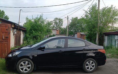 Hyundai Solaris II рестайлинг, 2011 год, 650 000 рублей, 6 фотография