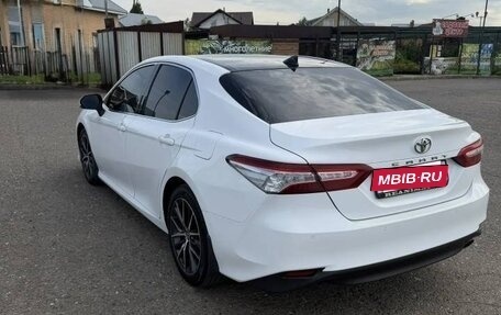 Toyota Camry, 2021 год, 3 400 000 рублей, 4 фотография