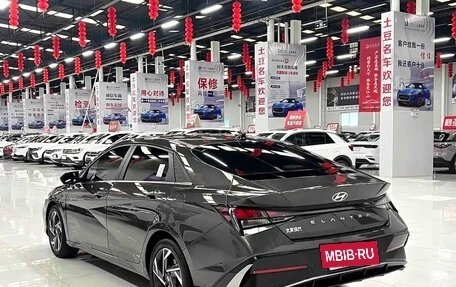 Hyundai Elantra, 2023 год, 1 524 000 рублей, 5 фотография