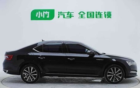 Skoda Superb III рестайлинг, 2022 год, 2 000 000 рублей, 8 фотография