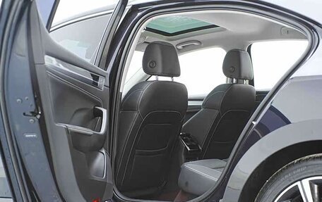 Skoda Superb III рестайлинг, 2022 год, 2 000 000 рублей, 9 фотография