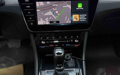 Skoda Superb III рестайлинг, 2022 год, 2 000 000 рублей, 24 фотография