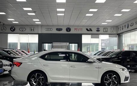 Skoda Octavia IV, 2022 год, 2 010 000 рублей, 4 фотография