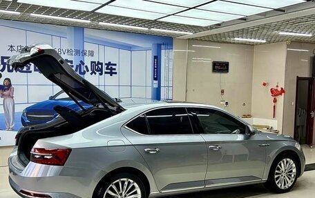 Skoda Superb III рестайлинг, 2022 год, 2 020 000 рублей, 7 фотография
