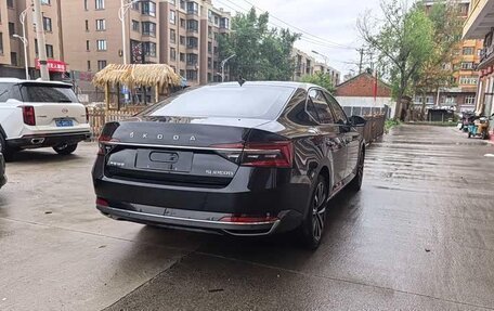 Skoda Superb III рестайлинг, 2022 год, 1 980 000 рублей, 4 фотография